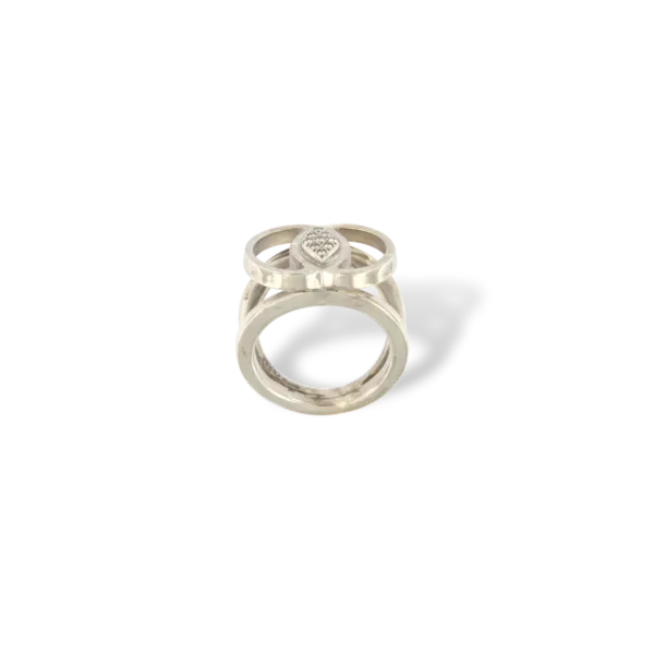 Anello Iside